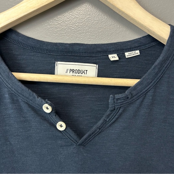 Produkt Navy Short Sleeve Shirt Size XL - Picture 2 of 5